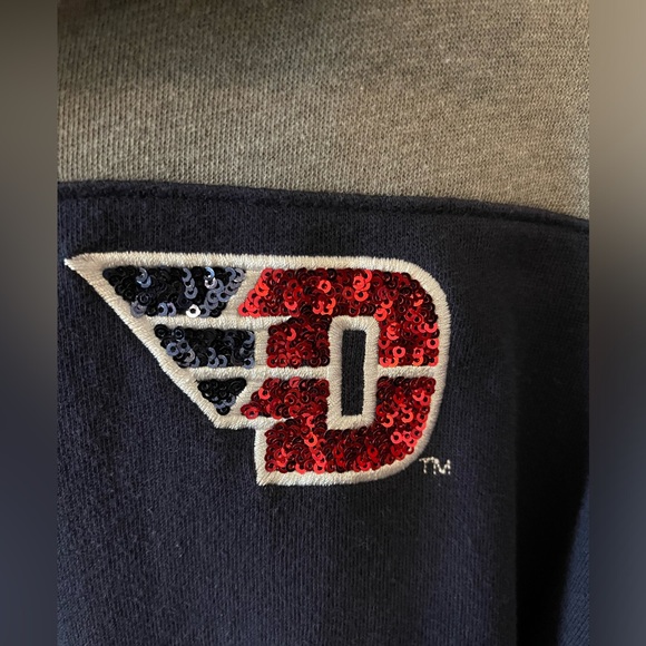 Dayton Flyers Pullover ✈️ - Picture 5 of 6